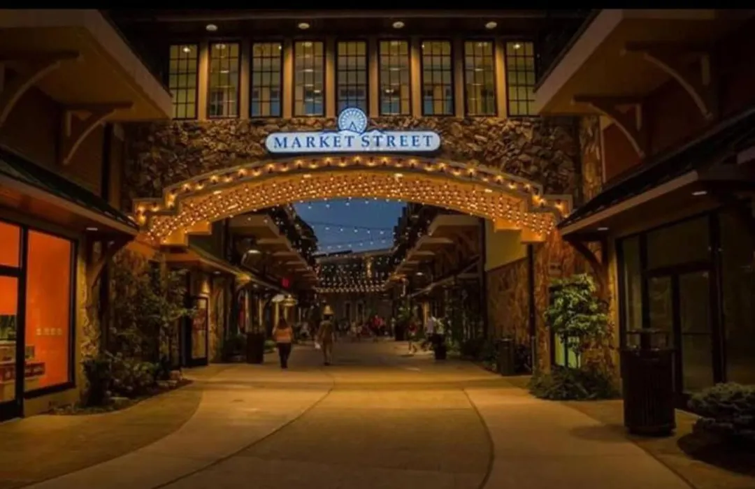 Gt307 Romantic Condo Downtown Gatlinburg & Pool-1